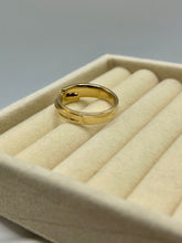 Load image into Gallery viewer, 10K Diamond Ring