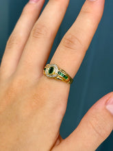 Load image into Gallery viewer, 18K Emerald Ring