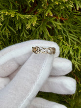 Load image into Gallery viewer, 10K Two-Tone Ring