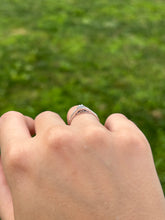 Load image into Gallery viewer, 10K Diamond Ring