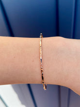 Load image into Gallery viewer, 10K Bangle Bracelet