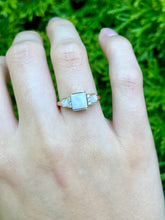 Load image into Gallery viewer, 10K Opal Diamond Ring