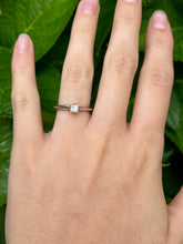 Load image into Gallery viewer, 10K Diamond Ring