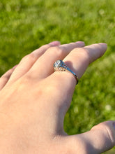 Load image into Gallery viewer, 18K WG Diamond Ring