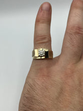 Load image into Gallery viewer, 10K Diamond Ring