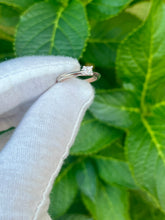 Load image into Gallery viewer, 10K Diamond Ring