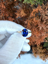 Load image into Gallery viewer, 10K Sapphire Ring