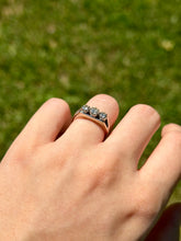 Load image into Gallery viewer, 18K Diamond Ring