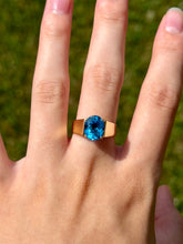 Load image into Gallery viewer, 14K Swiss Topaz Ring