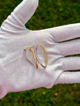 Load image into Gallery viewer, 10K Twisted Hoop Earrings