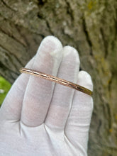 Load image into Gallery viewer, 10K Rose Bangle