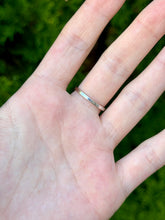 Load image into Gallery viewer, 10K Diamond Ring