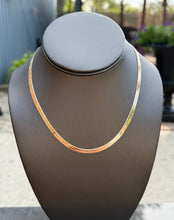 Load image into Gallery viewer, 14K Herringbone Chain