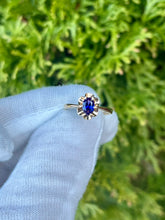 Load image into Gallery viewer, 10K Sapphire Ring