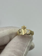 Load image into Gallery viewer, 9CT Claddagh Ring