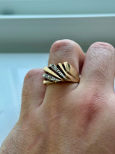 Load image into Gallery viewer, 10K Diamond Ring