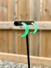 Load image into Gallery viewer, 14K Jade Earrings