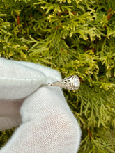 Load image into Gallery viewer, 18K WG Diamond Ring