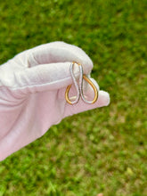 Load image into Gallery viewer, 10K Twisted Hoop Earrings