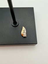 Load image into Gallery viewer, 10K Diamond Pendant