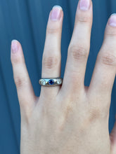 Load image into Gallery viewer, 18K Sapphire Diamond Ring
