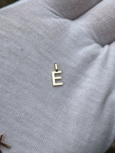Load image into Gallery viewer, 10K Letter Charms