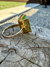 Load image into Gallery viewer, 14K Uranium Glass Ring