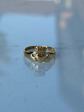 Load image into Gallery viewer, 9CT Claddagh Ring