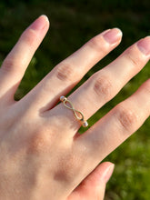 Load image into Gallery viewer, 18K Tri-Gold Ring