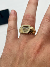 Load image into Gallery viewer, 10K Diamond Ring