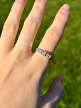 Load image into Gallery viewer, 10K WG Diamond Ring