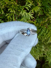 Load image into Gallery viewer, 14K WG Tanzanite Ring