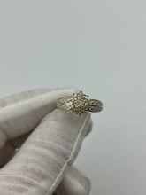 Load image into Gallery viewer, 10K Diamond Cluster Ring