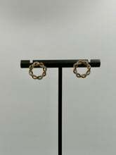 Load image into Gallery viewer, 10K Diamond Earrings