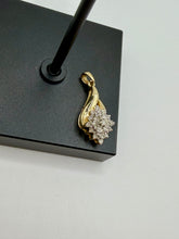 Load image into Gallery viewer, 10K Diamond Pendant