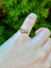 Load image into Gallery viewer, 10K Knot Ring