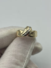 Load image into Gallery viewer, 10K Diamond Ring