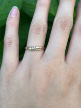 Load image into Gallery viewer, 10K Diamond Ring