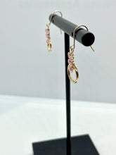 Load image into Gallery viewer, 10K Earrings