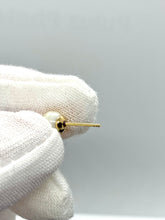 Load image into Gallery viewer, 14k Quartz Earrings