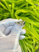 Load image into Gallery viewer, 14K Sapphire Bow Ring
