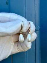 Load image into Gallery viewer, 10K Pearl Dangle Earrings
