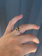 Load image into Gallery viewer, 14K Jaguar Sapphire Ring
