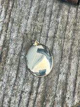 Load image into Gallery viewer, 10K Vintage Locket
