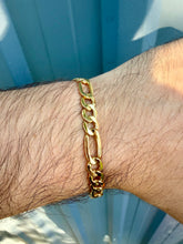 Load image into Gallery viewer, 10K Figaro Bracelet
