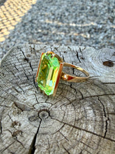 Load image into Gallery viewer, 14K Uranium Glass Ring
