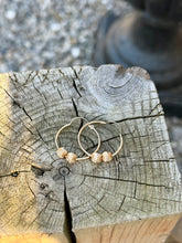 Load image into Gallery viewer, 14K Hoop Earrings
