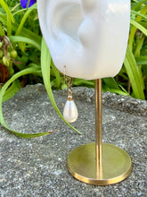 Load image into Gallery viewer, 10K Pearl Dangle Earrings
