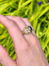 Load image into Gallery viewer, 14K Sapphire Bow Ring
