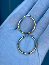Load image into Gallery viewer, 10K Two-Tone Hoop Earrings
